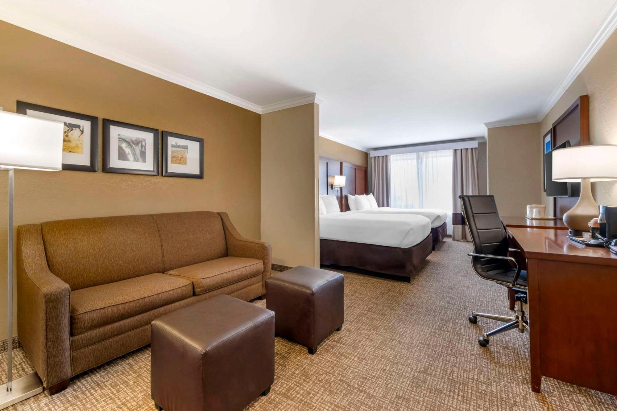 אליזבתטאון Comfort Suites מראה חיצוני תמונה